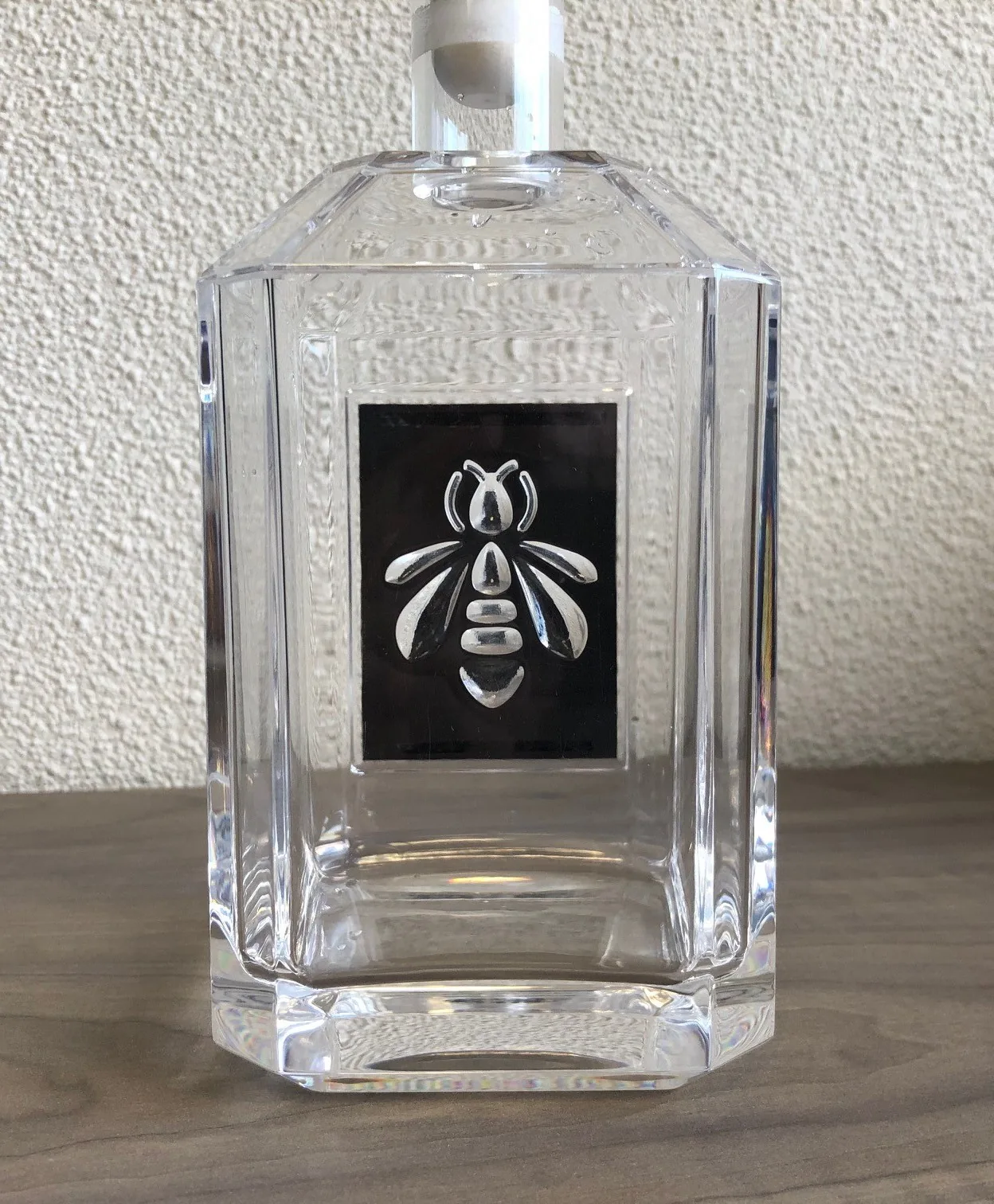 Guerlain · Flacon à l’abeille — réalisation Maq’Exe
