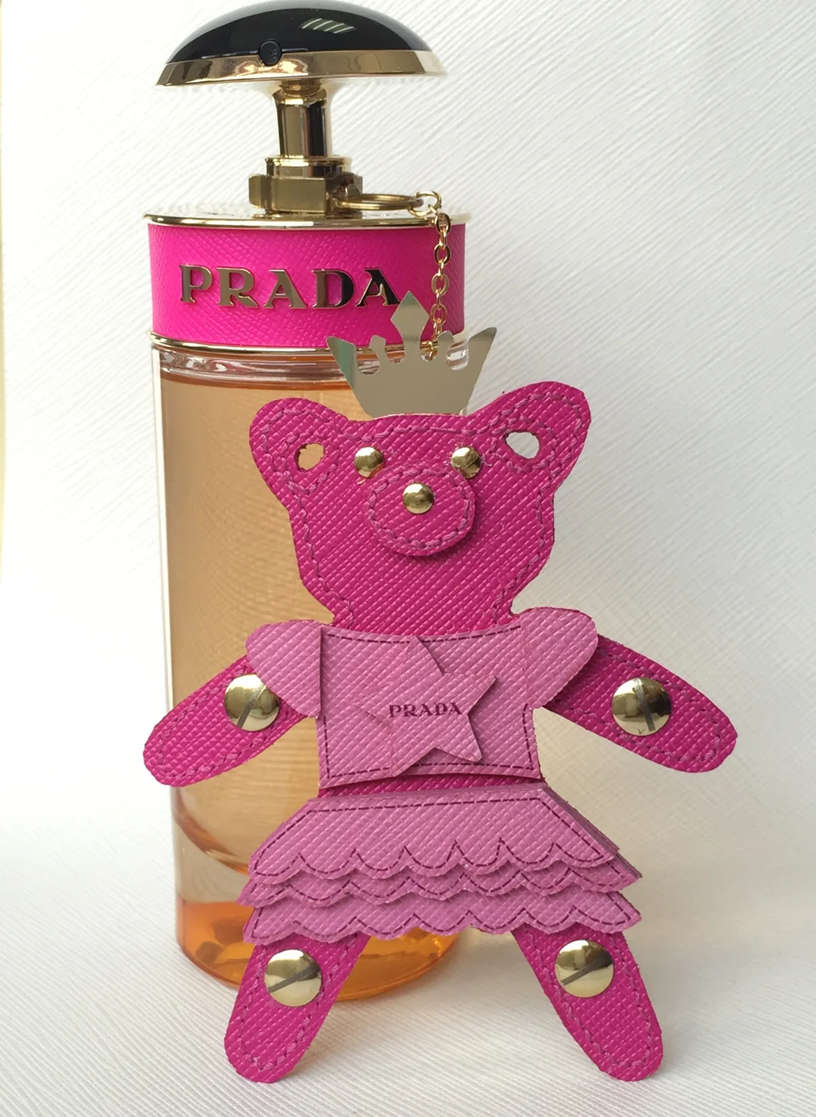 Prada · Candy, ourson en cuir — réalisation Maq’Exe