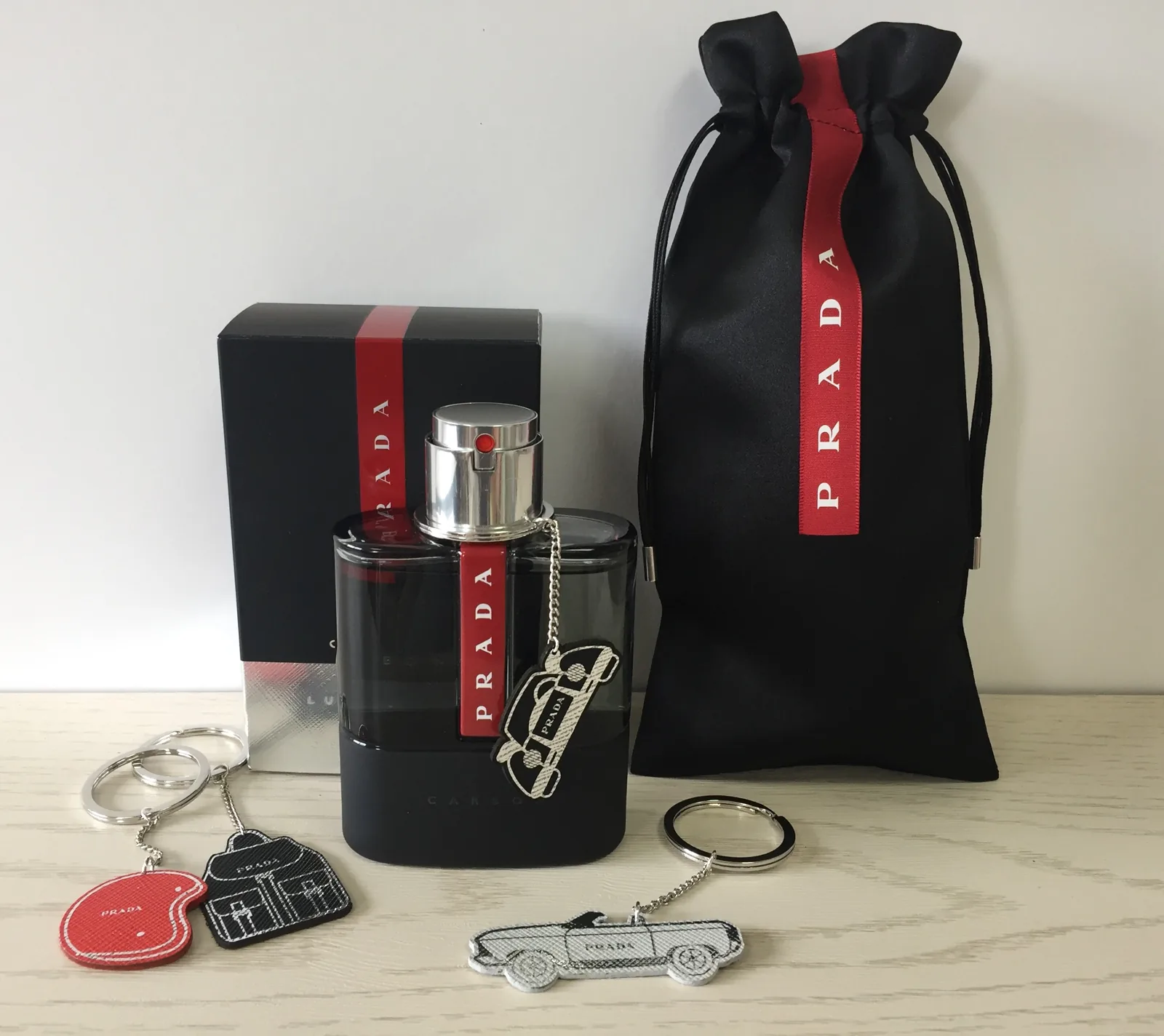 Prada · Luna Rossa, kit et pochon — réalisation Maq’Exe