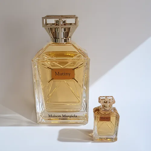 Factice géant · Maison Margiela Mutiny — réalisation Maq’Exe