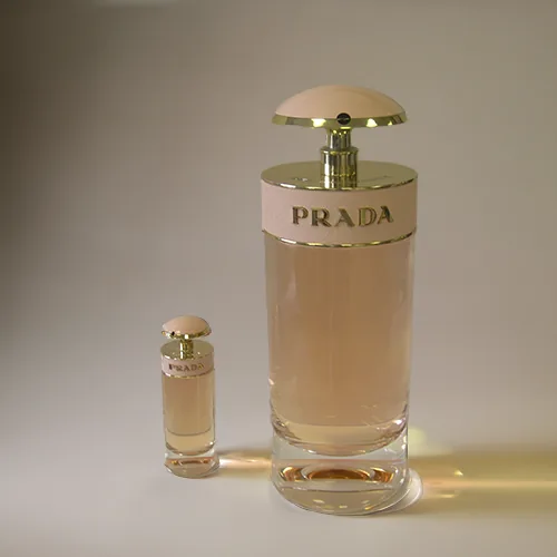 Factice géant · Prada Candy — réalisation Maq’Exe