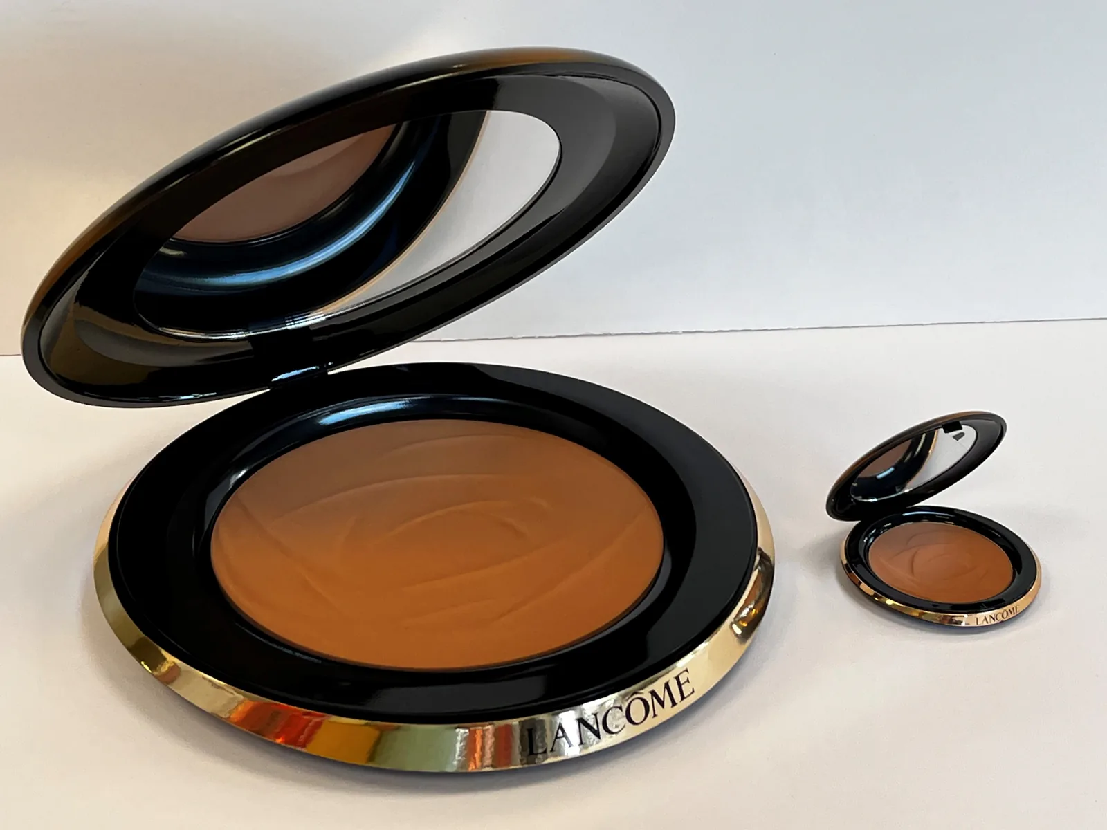Lancôme · Poudrier géant — réalisation Maq’Exe